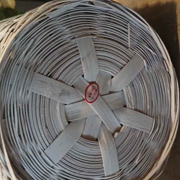 Spring Floral Decor - Picture 6 of 6